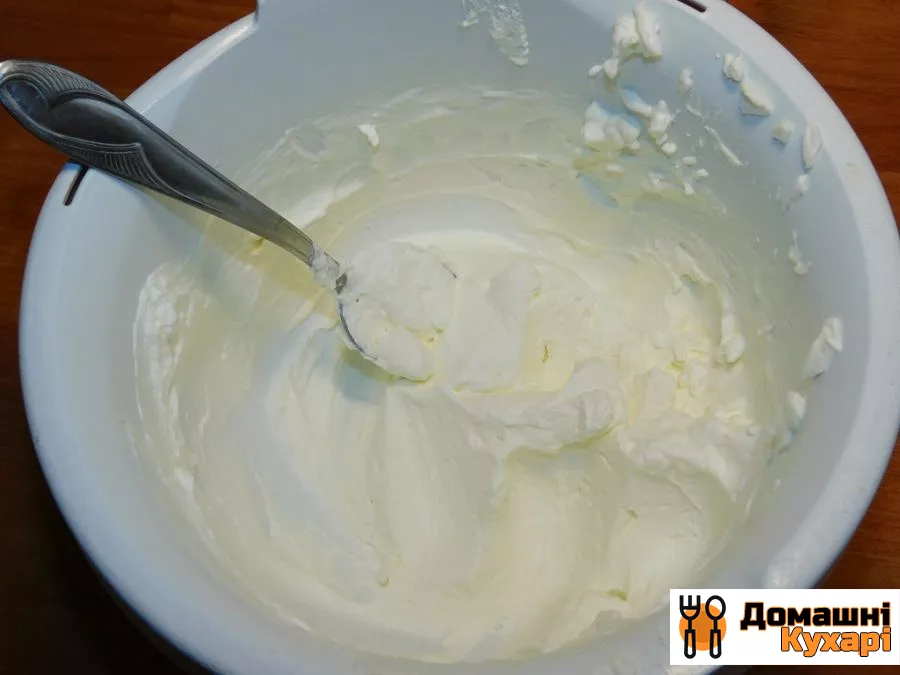 Муссовий десерт на білому шоколаді з полуницею - фото крок 5