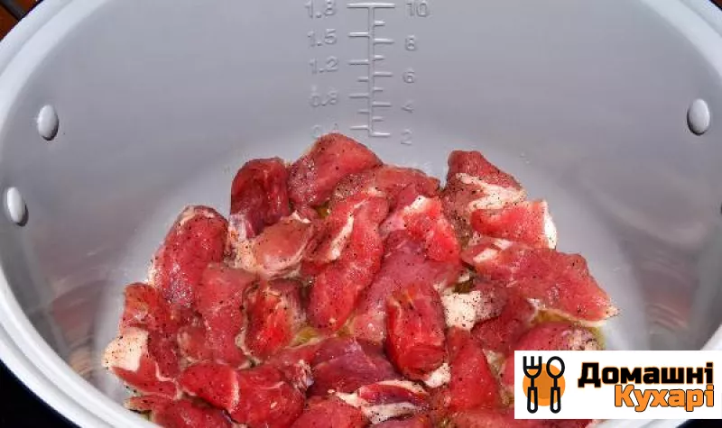 Свинина в кисло-солодкому соусі в мультиварці - фото крок 2
