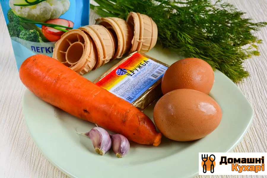 Тарталетки з сиром, часником та морквою - фото крок 1